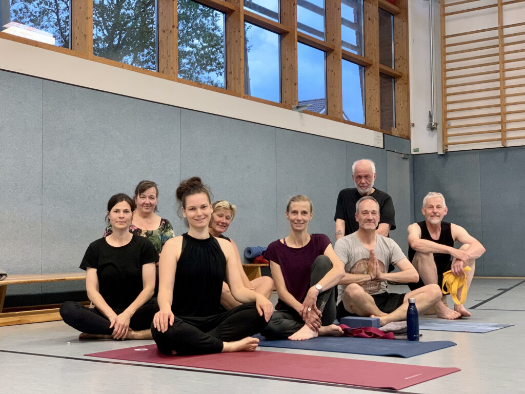 Yoga am Donnerstagabend bei der HNT